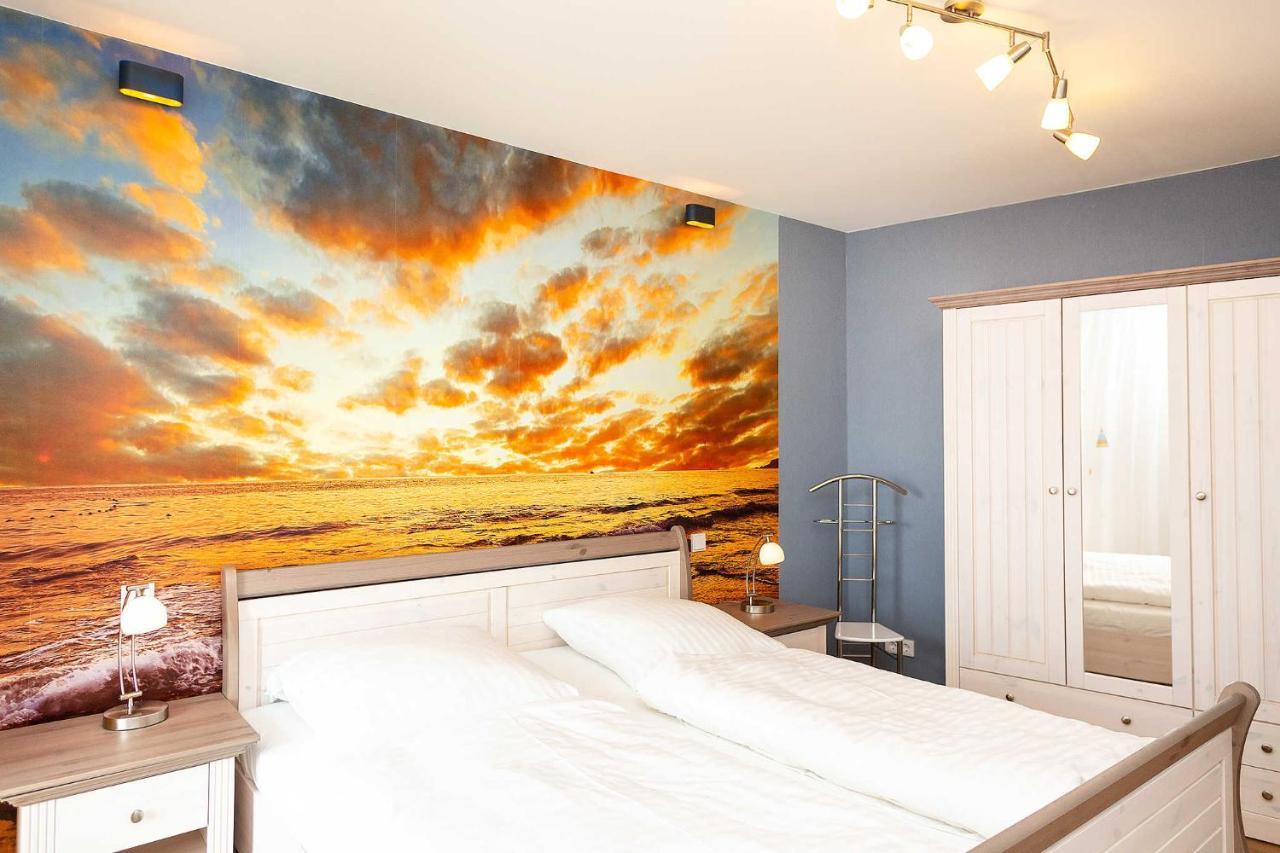 Traumfaengerloge -Hafenresidenz Apartment Waren  Bagian luar foto