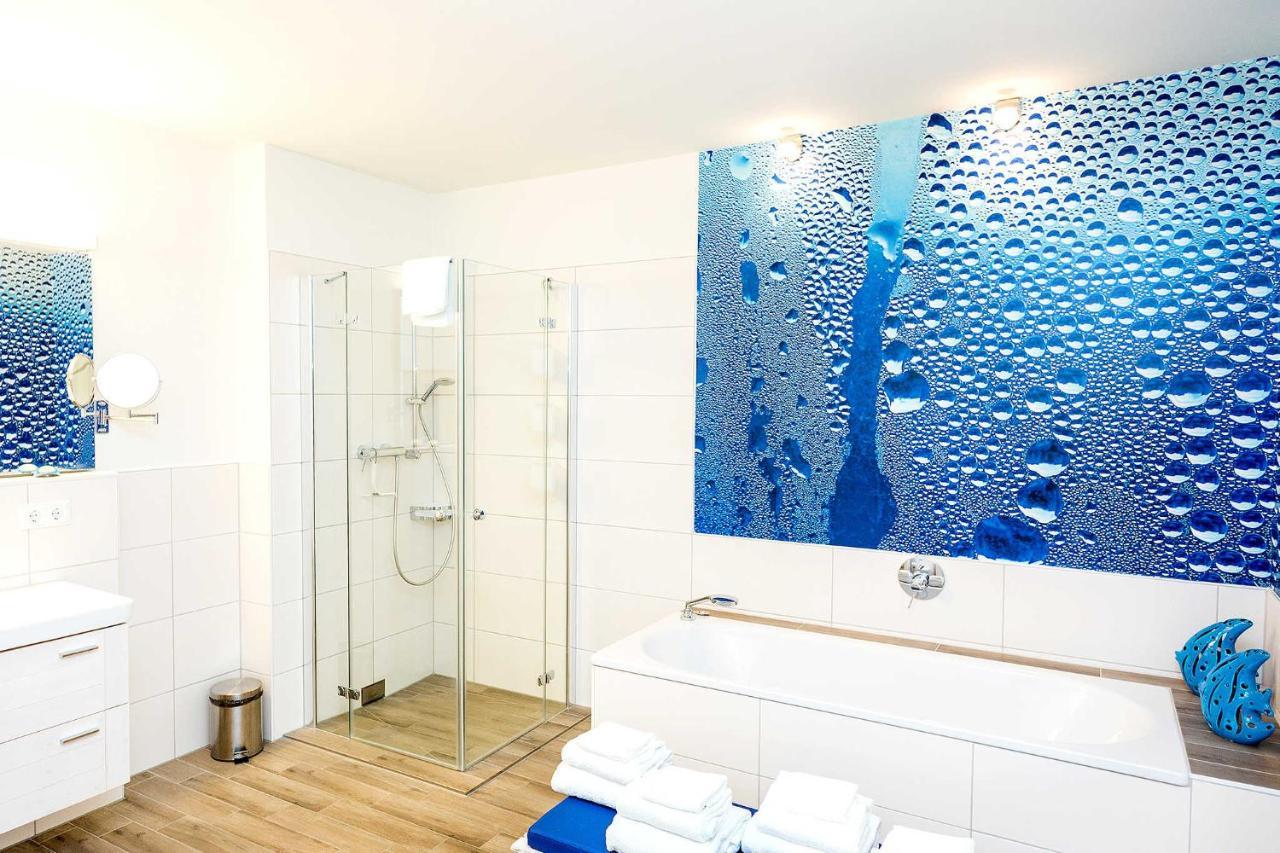 Traumfaengerloge -Hafenresidenz Apartment Waren  Bagian luar foto