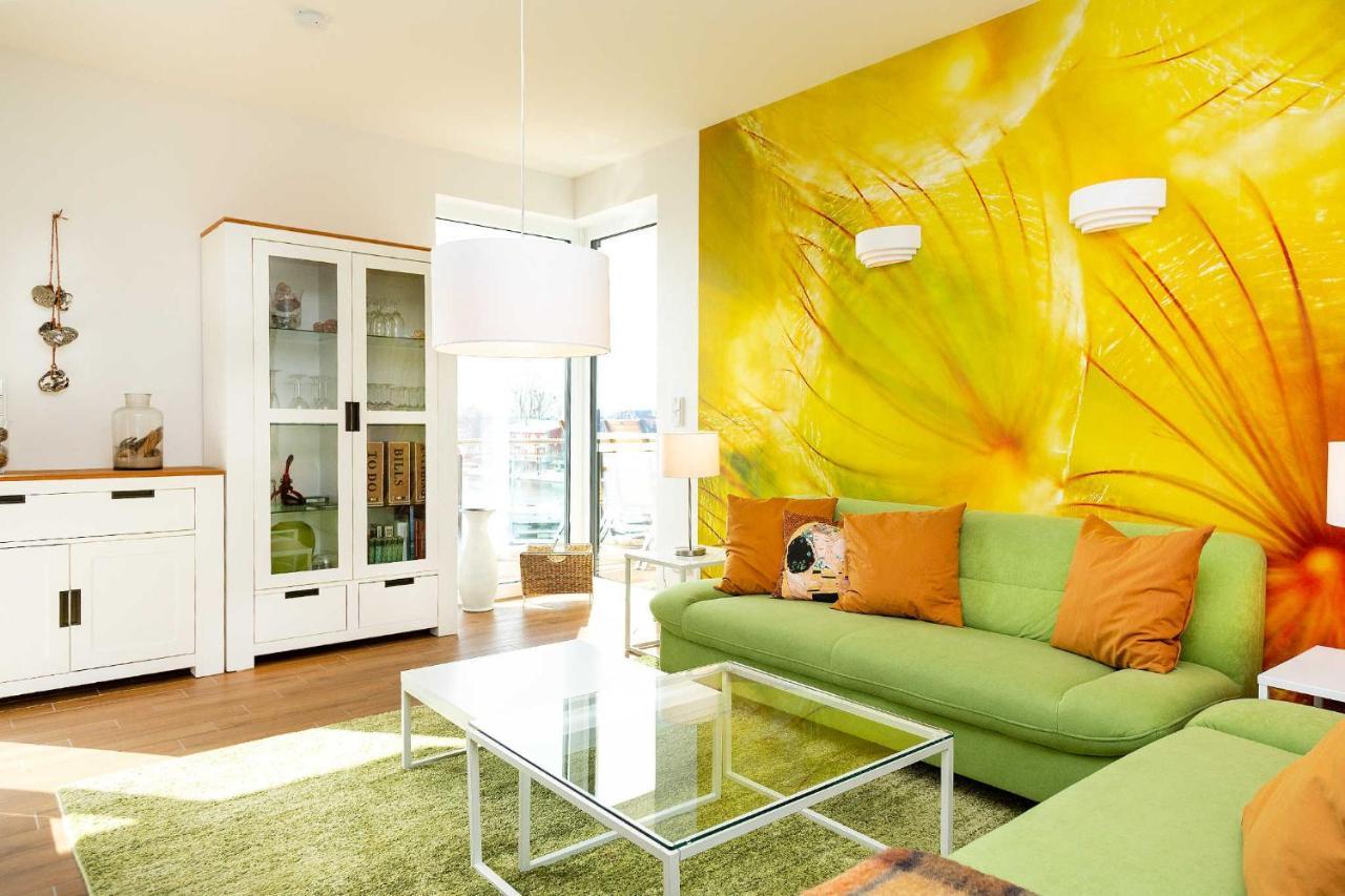 Traumfaengerloge -Hafenresidenz Apartment Waren  Bagian luar foto
