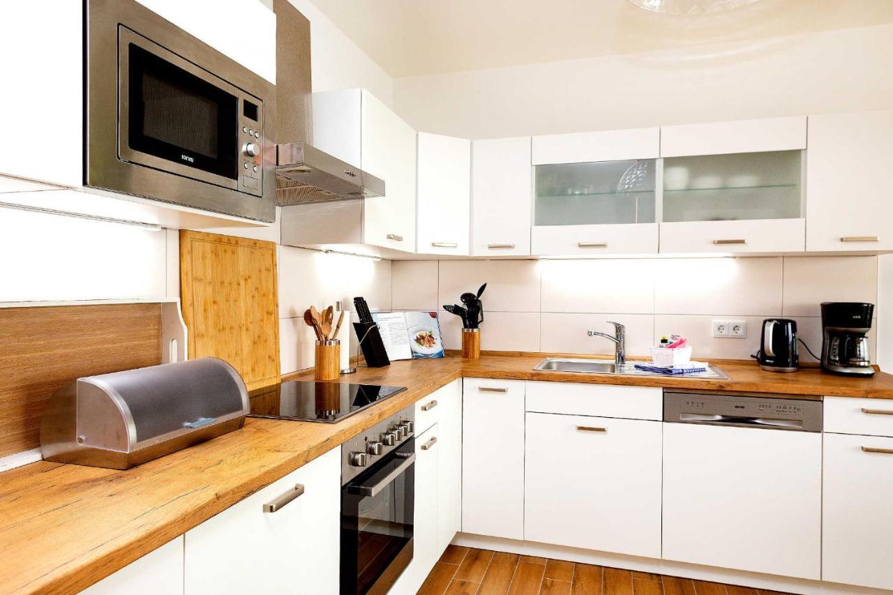 Traumfaengerloge -Hafenresidenz Apartment Waren  Bagian luar foto